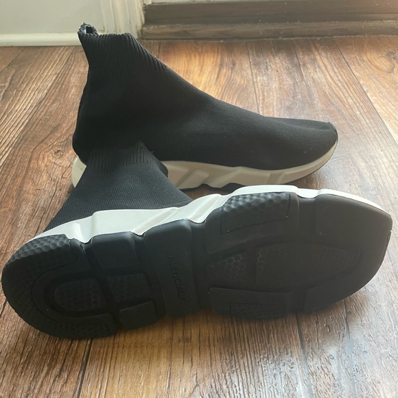 Balenciaga sock shoes Size 41. Used in excellent condition. - Picture 3 of 12
